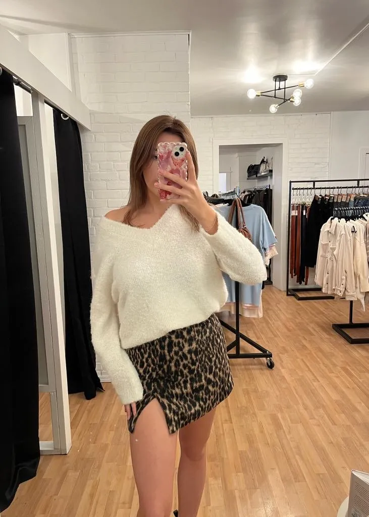 Hripsime Long Sleeve V-Neck Pull-Over | Winter White